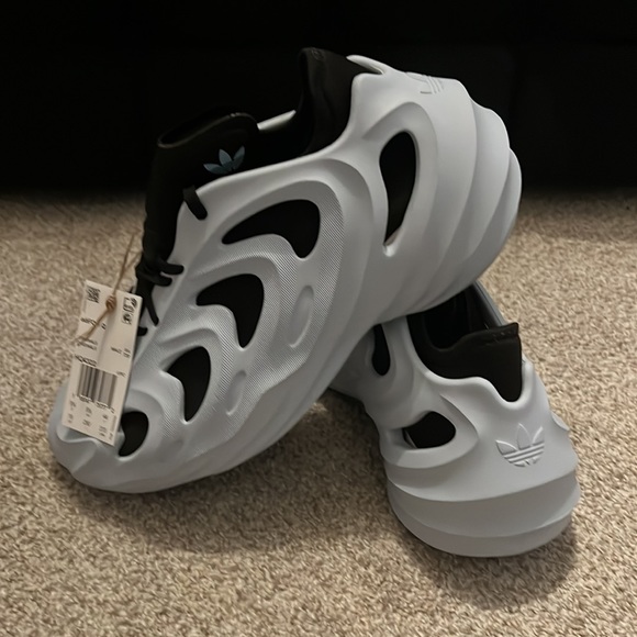 Brand New Adidas Adifom Q - Picture 3 of 4